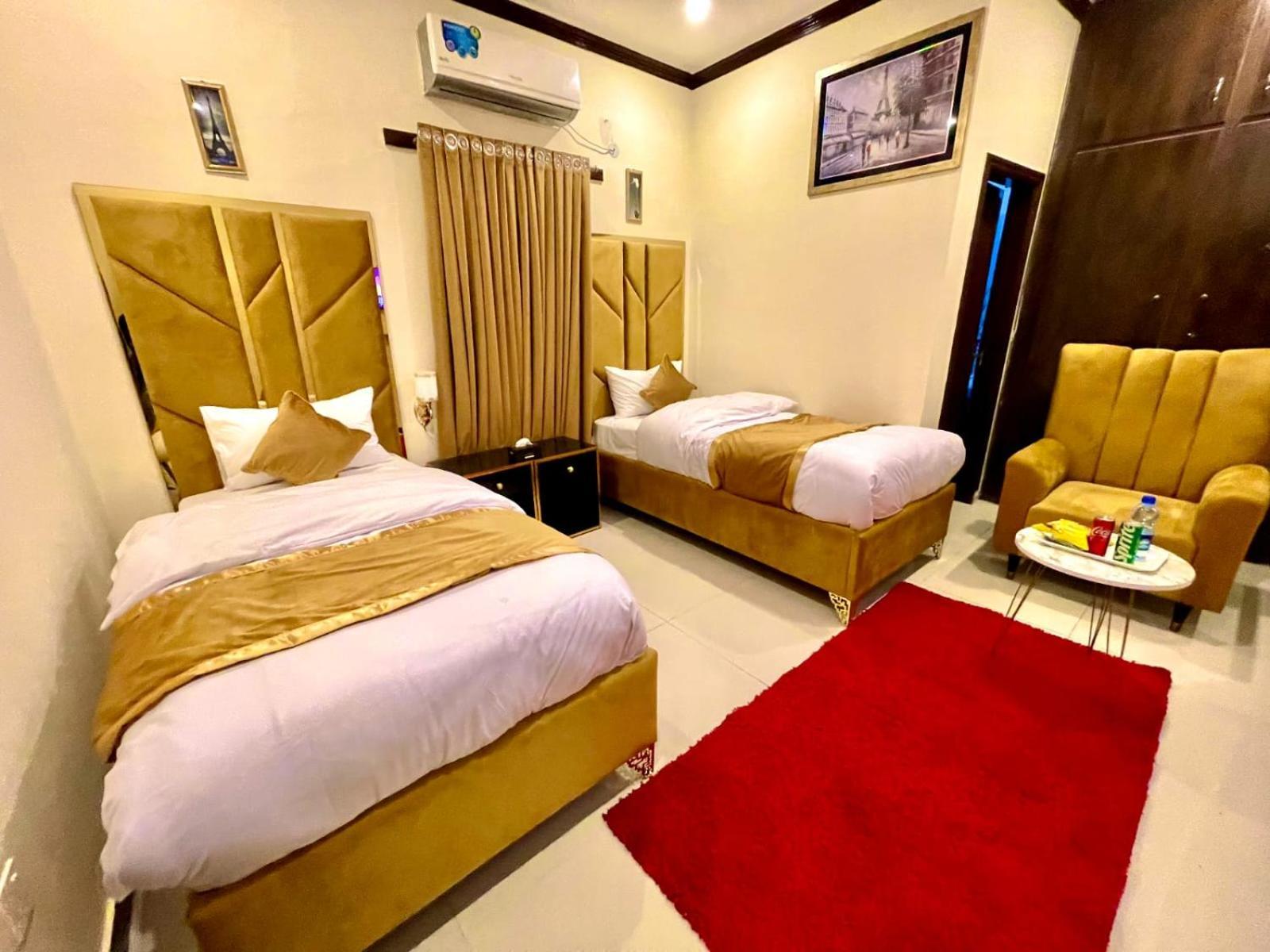 Go Room Hotel Лахор Экстерьер фото