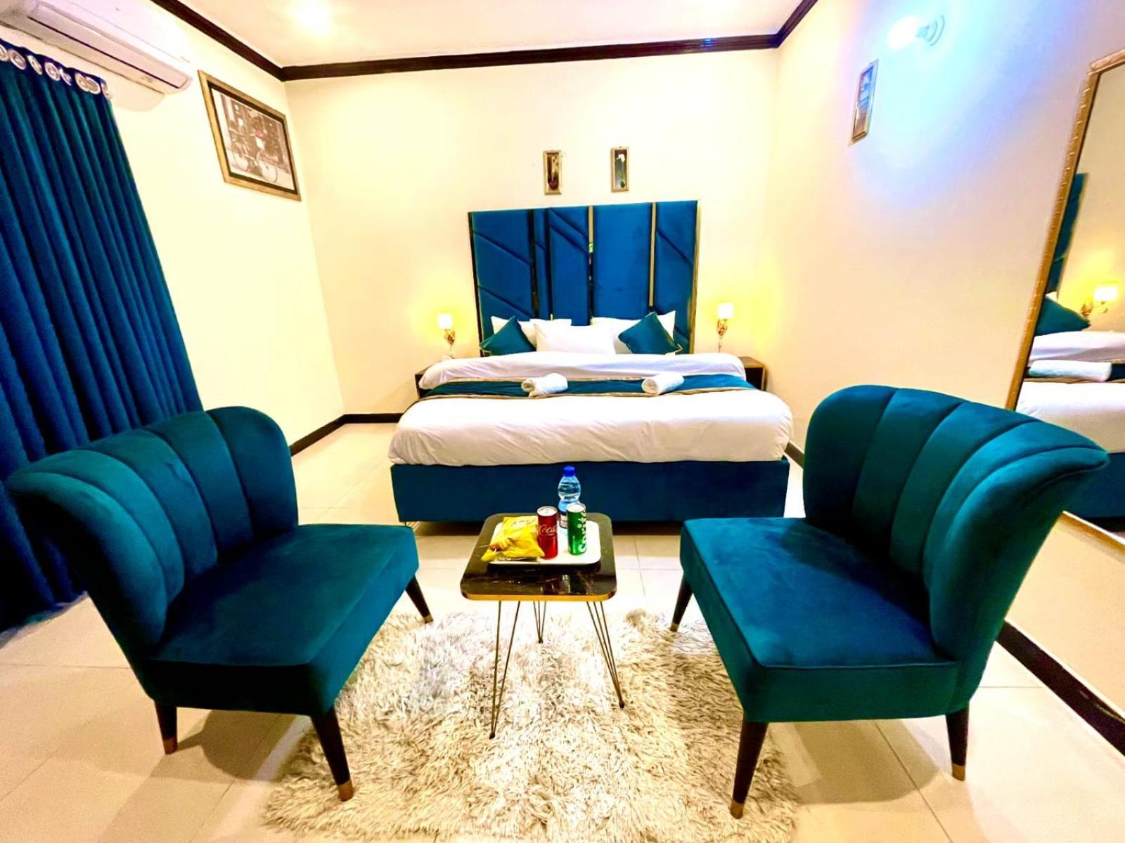 Go Room Hotel Лахор Экстерьер фото